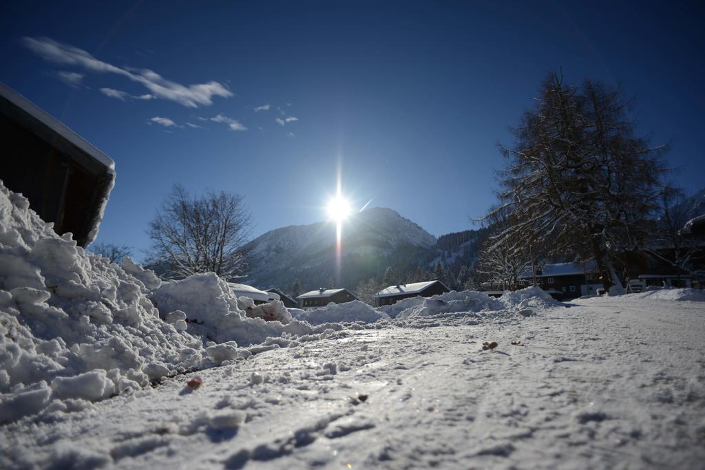 Alpengasthof Zur Post Schattwald Esterno foto